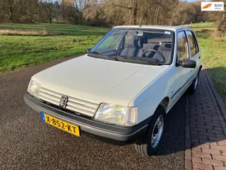Peugeot 205 1.1i GL 95000 km!