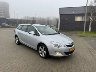 Opel Astra Sports Tourer 1.4 Turbo Edition
