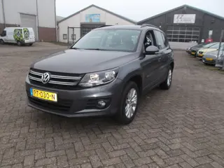 Volkswagen Tiguan 1.4 TSI Sport&Style navi airco (bj 2011)