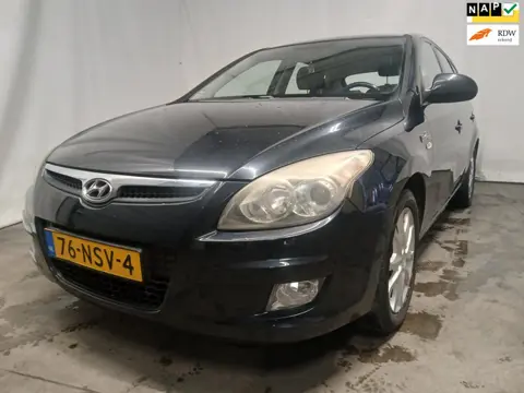 Hyundai I30 1.4i Blue Dynamic Schadeauto!