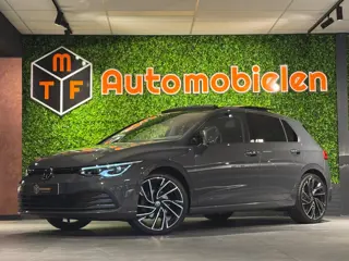 Volkswagen Golf VIII 1.5 eTSI |PANO|MATRIX|IQ.DRIVE|CAMERA|BOMVOL
