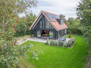 Stijlvol modern vakantiehuis aan de rand van het bos
