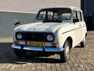 RENAULT 4 
