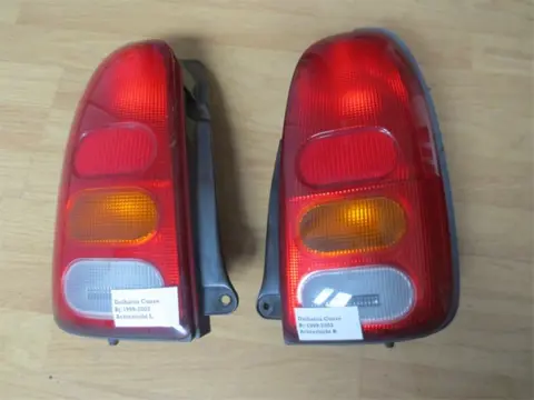 Daihatsu Cuore 1999/2003 Achterlichten Links en Rechts