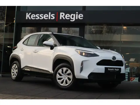 Toyota Yaris Cross 1.5 Hybrid CarPlay Camera Stoelverwarming ACC