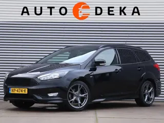 Ford Focus Wagon 1.5 EcoBoost ST-Line *Navigatie*Trekhaak*