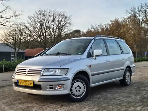 Mitsubishi Space Wagon 2.4 GDI GLXi 7p. (bj 2000)