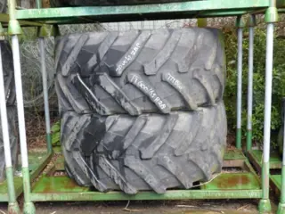 R28 Pirelli 600/65R28