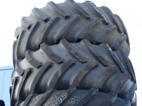 R28 Goodyear 600/65R28