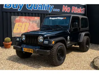 Jeep Wrangler -4.0i-Black Rugged Ridge Edition-