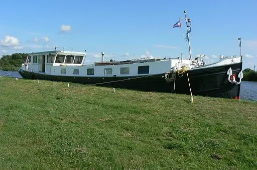 Varend woonschip voor geheel Europa met CVO keuring