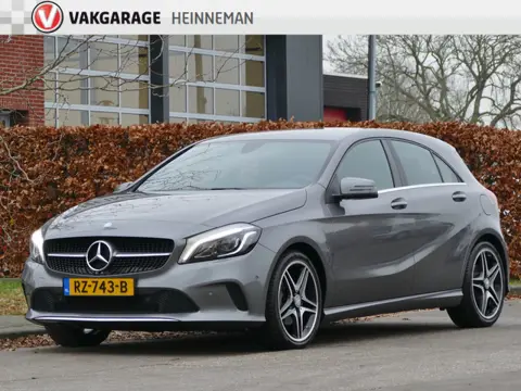 Mercedes-Benz A-Klasse 180 AMG-Line | LED koplampen | all-season-banden