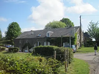 Gite voor 14 p met jacuzzi in een zeer rustige omgeving.