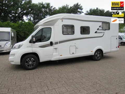 Hymer T598 Semi integraal Queensbed Hefbed bj2018