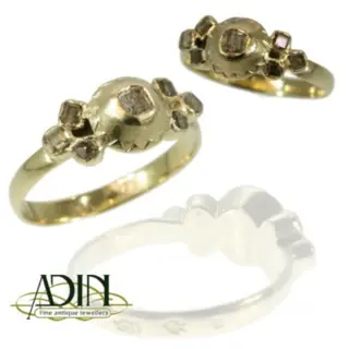 Prachtige antieke trouwring van meer dan 300 jaar oud!