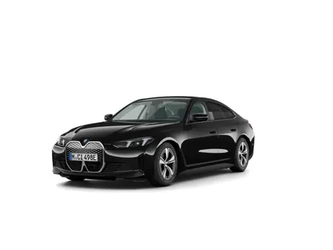 BMW i4 eDrive40 | Pure Edition | 17'' | Comf. Acc. | ACC | Getint glas | Stoelverw. | Camera