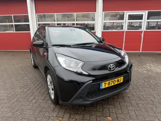 Toyota Aygo X 1.0 VVT-i 73 PK | MT Play | Airco | Cruise control | Multimedia systeem | 51.297 km |