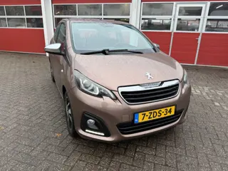 Peugeot 108 1.0 e-VTi 68 PK | Blue Lease | Airco | 5-drs | Lichtmetalen velgen | Uniek: Trekhaak |