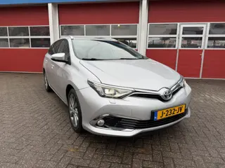 Toyota Auris Touring Sports 1.8 Hybrid 100 PK | Executive | Navigatie | Stoelverwarming | Start- en 