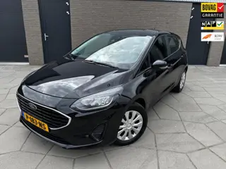 Ford Fiesta 1.0 EcoBoost Connected| zeer weinig km s | als NIEUW|Zwart metallic |stoelen hoogte vers