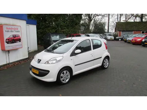 Peugeot 107 1.0-12V XS