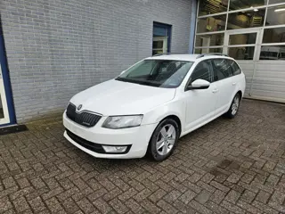 Škoda Octavia Combi 1.6 TDI Greenline Businessline