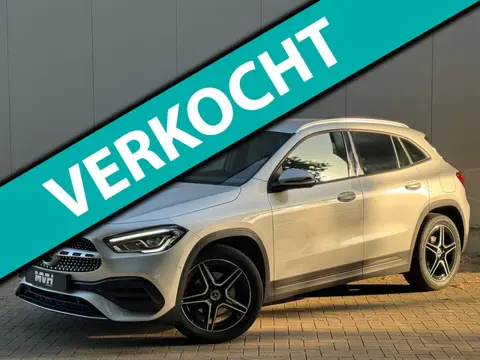 Mercedes-Benz GLA-klasse 200 Business Solution - Automaat - Halfleder - MF stuur - OrigNL - NAP