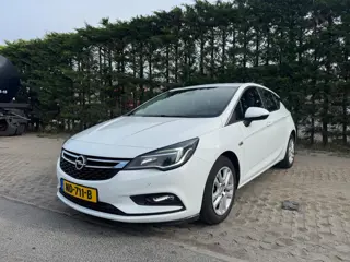 Opel Astra 1.6 CDTI Business+