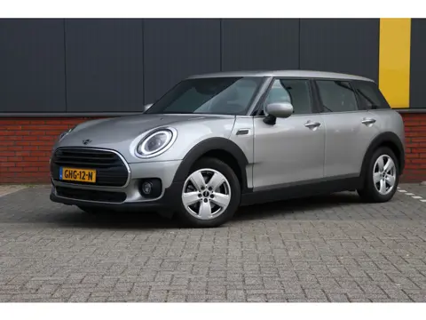 MINI Clubman 1.5 Cooper Essential 136PK | automaat | camera