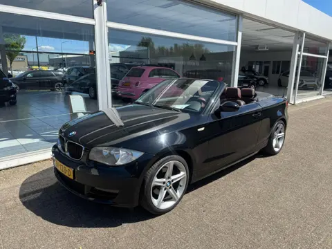 BMW 1 Serie Cabrio 118i | Cruise control | Elektrische ramen | Airco | Leder Congaq kleur bekleding 