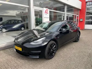 Tesla Model 3 | Long Range dual motor 485 km Actieradius | - 1e eigenaar | NAP | 4-WDRIVE  -APK TOT 