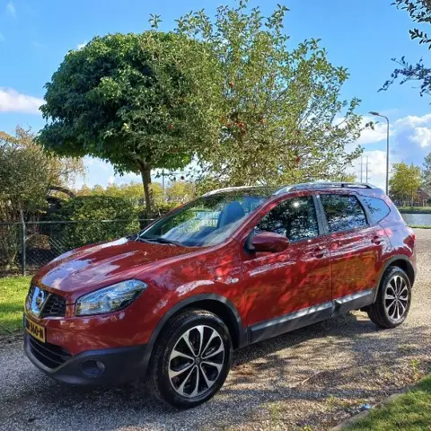NISSAN QASHQAI+2 2.0  4WD Connect Edition, Panoramadak, Rondomzicht camera