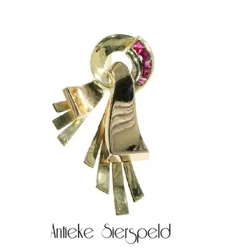 Antieke broches en sierspelden.