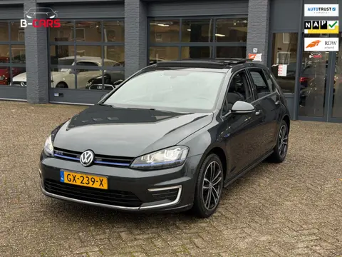 Volkswagen Golf 1.4 TSI GTE XLNAVI|PDC|LINEASS|LEER|XENON|STOELVW|TOPST!!
