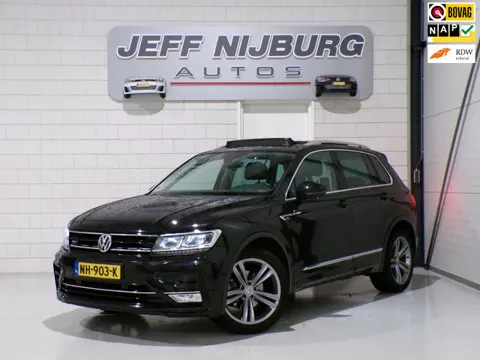 Volkswagen Tiguan 1.4 TSI ACT 150PK R-Line Connected Series "Origineel NL!" Pano Full-LED Apple-carp