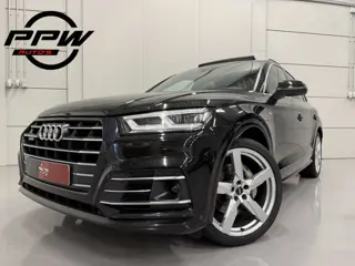 Audi Q5 55 TFSI e quattro Competition PANO/LUCHTVERING/TREKHAAK/21"/ACC/MATRIX/KEYLESS/VIRTUAL/CARPL