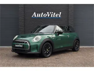 MINI Cooper SE Classic 33 kWh | Sportleder | Stoelverwarming | Carplay | LED