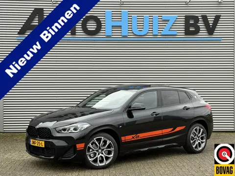 BMW X2 sDrive20i High Executive M Sport Mesh Edition Panoramadak 19 Inch M Sportzetels DAB Carplay