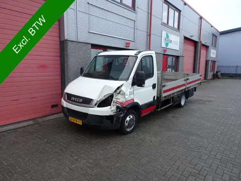 Iveco Daily 35C15 375 3 zits 425 x 218 x 40 open laadbak