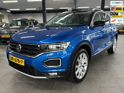 Volkswagen T-Roc 1.0 TSI Style virtual cockpit navi clima cruise pdc led lm-velgen lux uitvoering