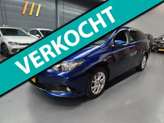 Toyota Auris Touring Sports 1.8 Hybrid Dynamic Go CAMERA NAVI BLUETOOTH NAP NL AUTO