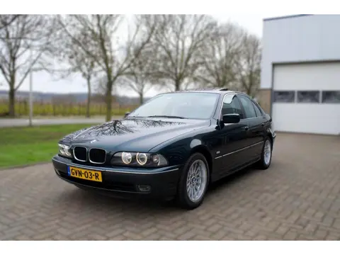 BMW 5-serie 528i uitzonderlijke staat, roestvrij
