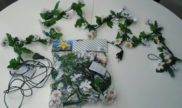 LICHT SNOER MET MARGRIETEN NIEUW