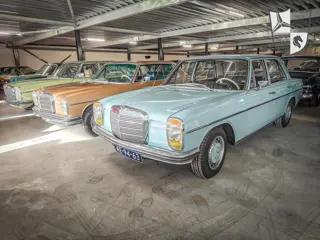 Mercedes-Benz 200-280 (W115) 230