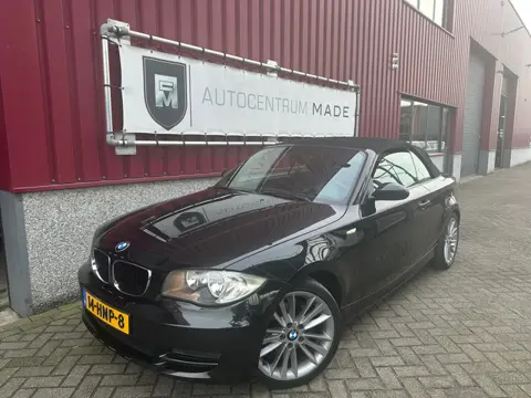 BMW 1-serie Cabrio 120i High Executive // 122 DKM NAP // Automaat // Clima // Cruise control // PDC 