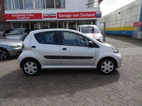 Toyota Aygo 1.0 plus/5drs/Airco/El.Ramen/2010/km 70000 NAP