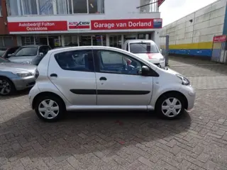 Toyota Aygo 1.0 plus/5drs/Airco/El.Ramen/2010/km 70000 NAP