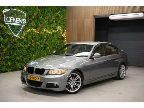BMW 3-serie 318i M Sport / Cruise / PDC / Navigatie