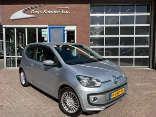 Volkswagen Up! 1.0 High Up BlueMotion | Cruise Control | Climate Control | Radio | Etc.