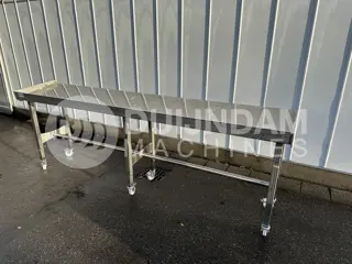 Werktafel RVS kistenrek op wielen